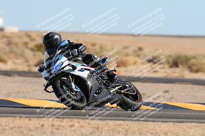 media/Feb-04-2024-SoCal Trackdays (Sun) [[91d6515b1d]]/10-Turn 16 (145pm)/